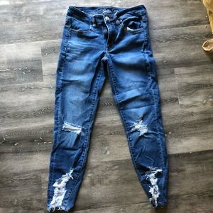 American Eagle Ripped Jegging Crop